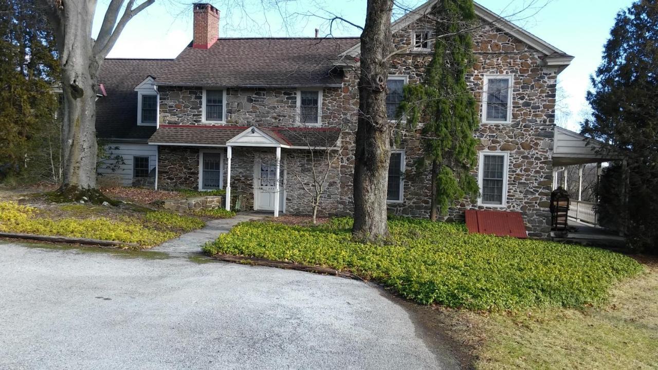 1732 Folke Stone Bed And Breakfast 韦斯特切斯特 外观 照片