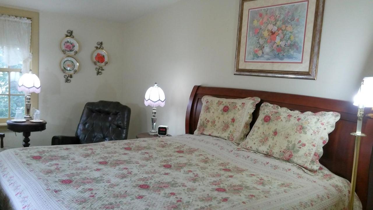 1732 Folke Stone Bed And Breakfast 韦斯特切斯特 外观 照片